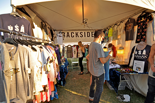 FYF-Backside